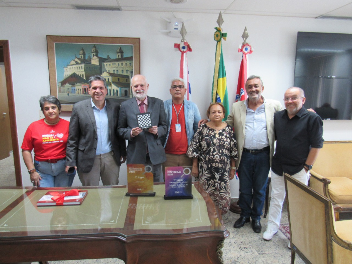 Na ocasião, o Sintaj agradeceu ao presidente do TJBA pelo trabalho desenvolvido no biênio 2022-2024