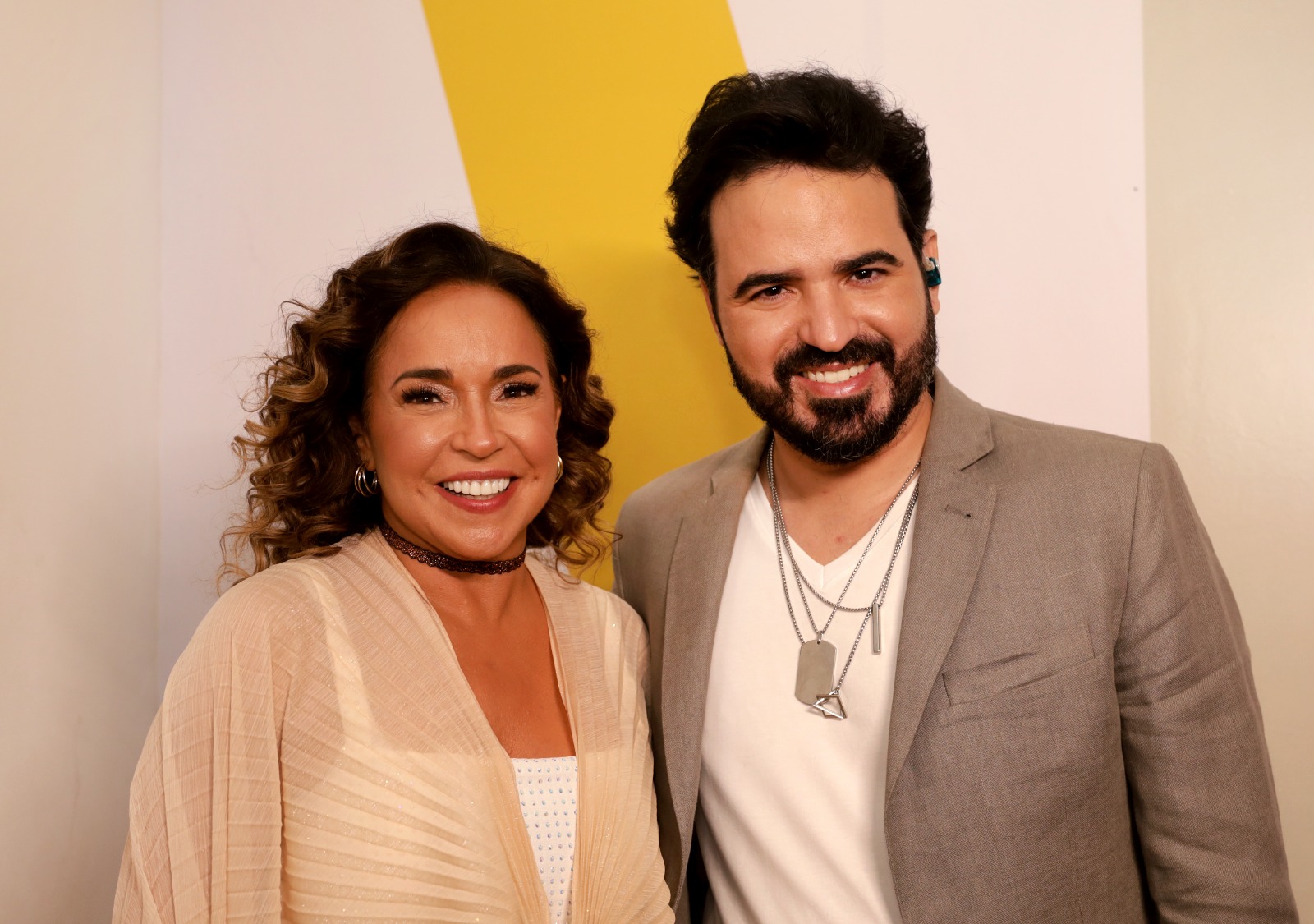 Daniela e o filho Gabriel se apresentaram na Concha Acústica do TCA