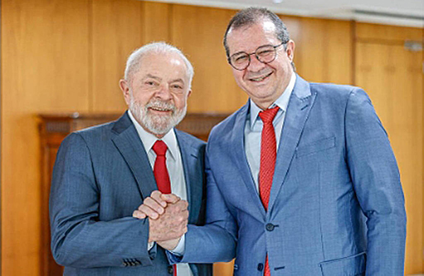 Presidente Lula com o deputado estadual Luiz Fernando, pré-candidato do PT em São Bernardo (SP) Presidente Lula com o deputado estadual Luiz Fernando, pré-candidato do PT em São Bernardo (SP)