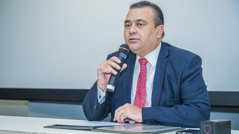 Natural de São Luís, capital do Maranhão, Ney de Barros Bello Filho é desembargador federal do TRF1 desde 2013