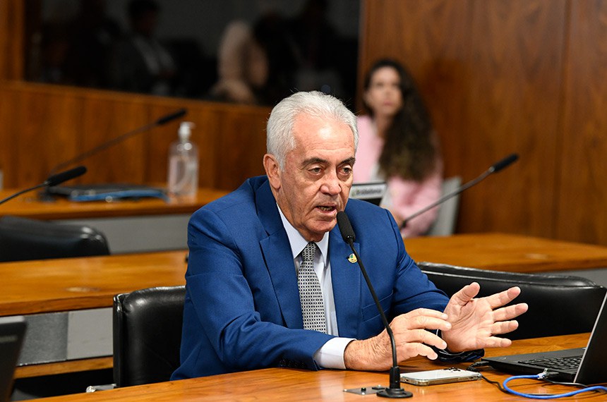 Presidente do PSD da Bahia, o senador Otto Alencar Presidente do PSD da Bahia, o senador Otto Alencar
