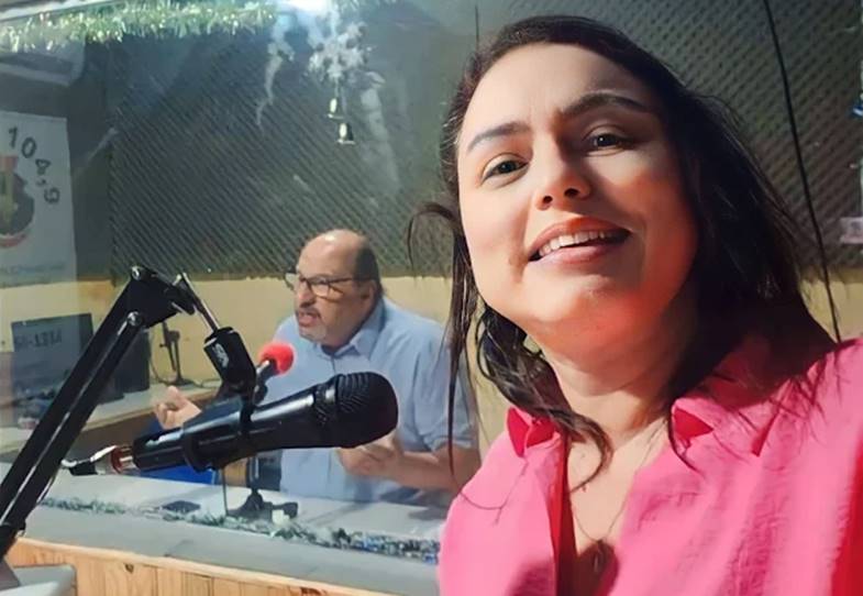 Ailton Cezarino e Lorenna Di Gregório se enfrentaram nas eleições municipais de 2020 Ailton Cezarino e Lorenna Di Gregório se enfrentaram nas eleições municipais de 2020