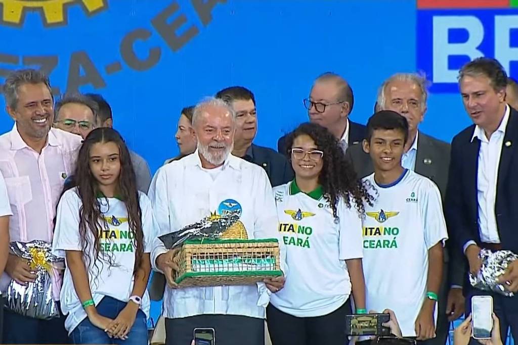 Lula assina decreto que cria o campus avançado do ITA em Fortaleza