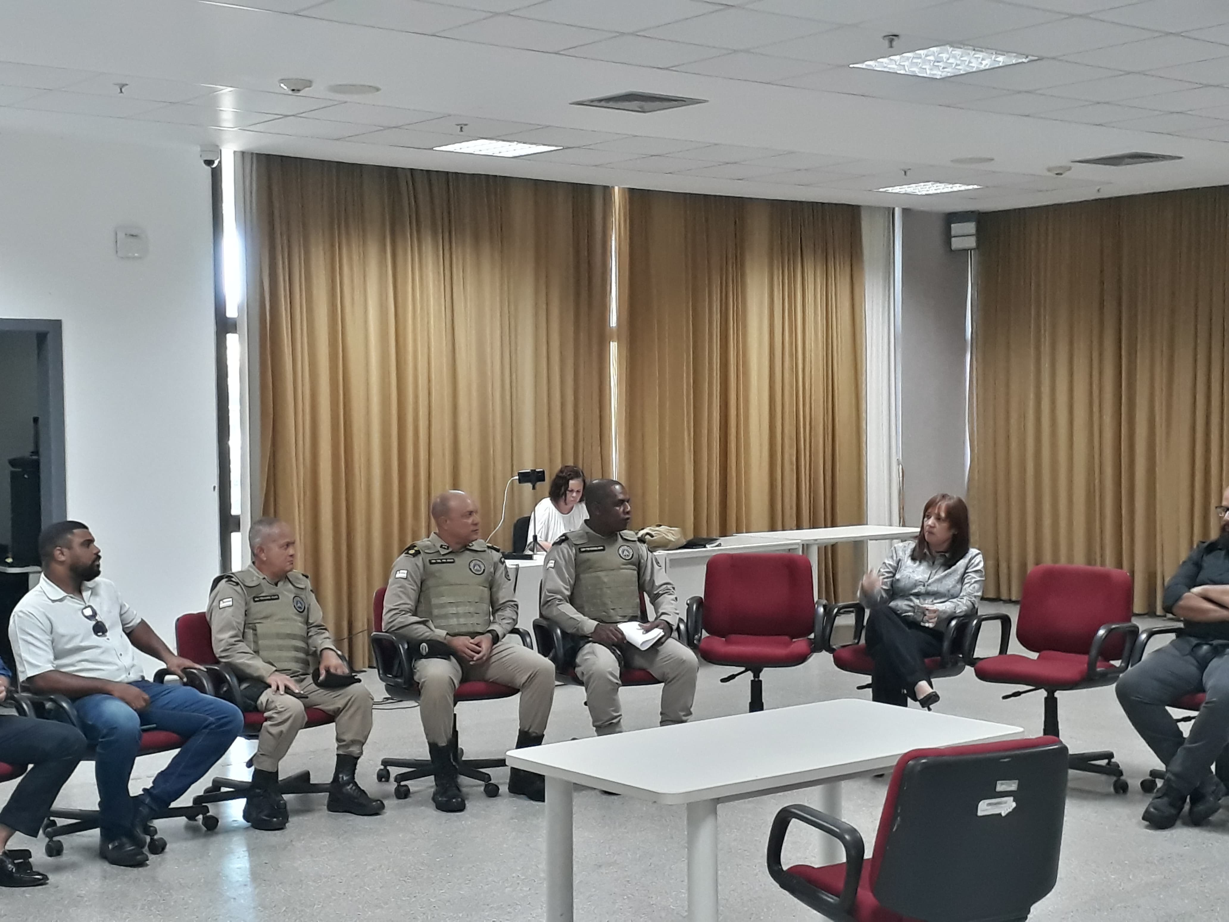 A Polícia Militar informou que o sistema de segurança para escolta de saúde melhorou A Polícia Militar informou que o sistema de segurança para escolta de saúde melhorou