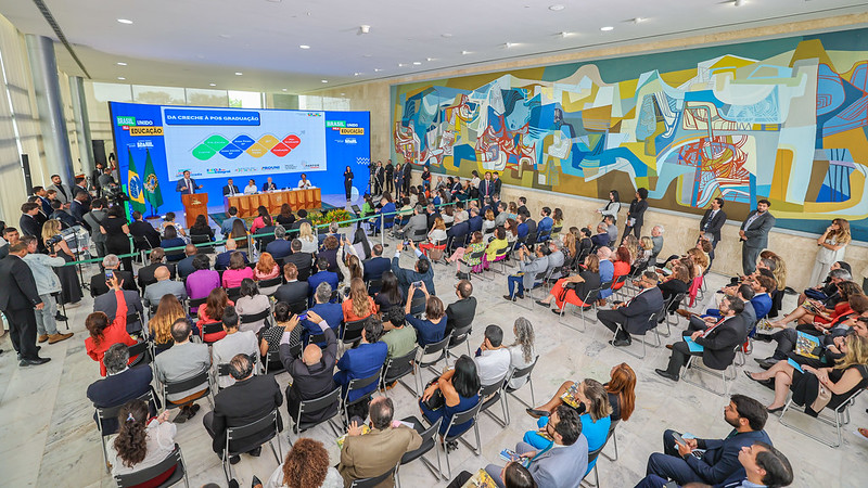Apresentação e coletiva de imprensa "Brasil Unido pela Educação", com o Ministro da Educação, Camilo Santana