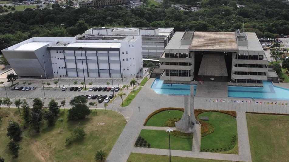 O ato assinado pelo presidente Adolfo Menezes está publicado na edição do Diário Oficial Eletrônico do Legislativo que circulou na última sexta-feira (29)