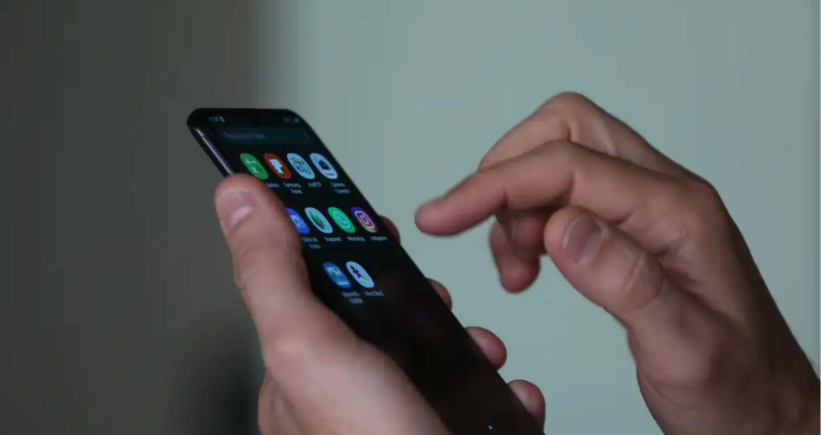 Até fevereiro, empresas de telefonia passarão a cortar linhas Até fevereiro, empresas de telefonia passarão a cortar linhas