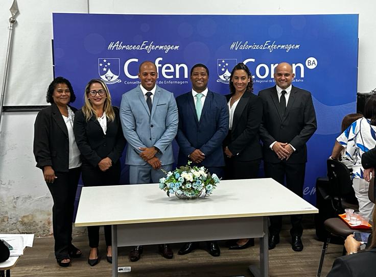 O ato de posse foi gerido por membros do conselho federal que formalizaram a nova diretoria do Coren-Ba O ato de posse foi gerido por membros do conselho federal que formalizaram a nova diretoria do Coren-Ba