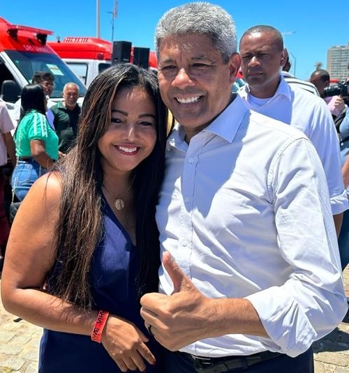 Vice-prefeita de Candeias, Marivalda da Silva e o governador Jerônimo Rodrigues (PT) Vice-prefeita de Candeias, Marivalda da Silva e o governador Jerônimo Rodrigues (PT)