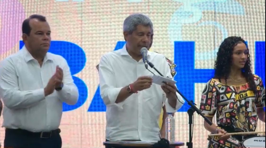 Jerônimo lembrou ainda que os policiais fazem o juramento de proteger a população