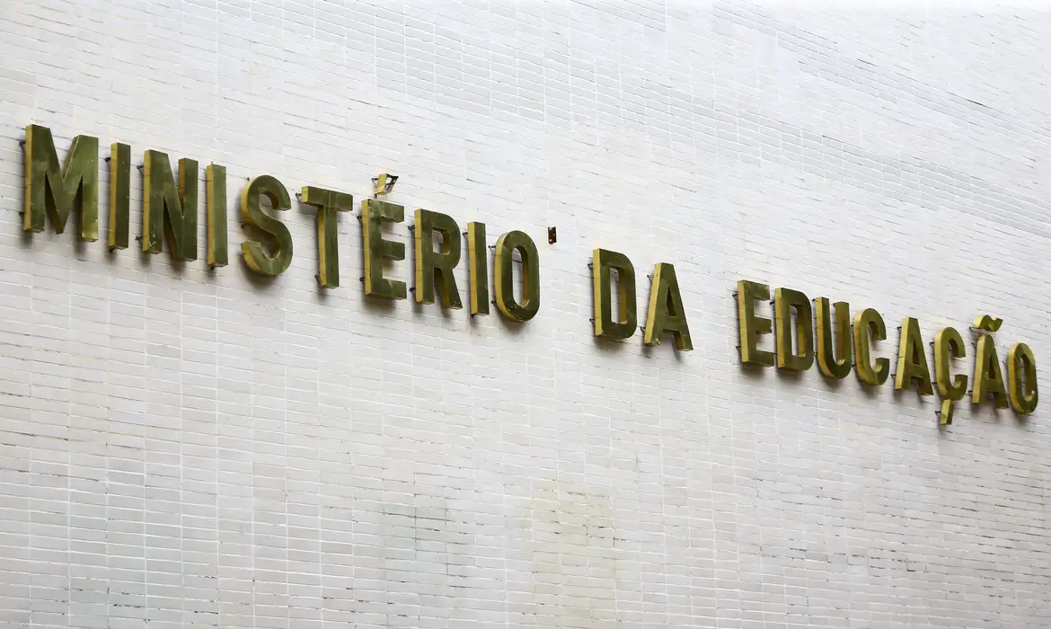 Secretarias devem informar até 6 de maio as matrículas criadas