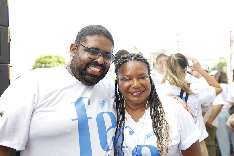 Secretário de Justiça e Direitos Humanos da Bahia, Felipe Freitas, com a ministra Margareth Menezes