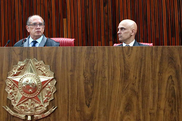 Os ministros do STF, Gilmar Mendes e Alexandre de Moraes
