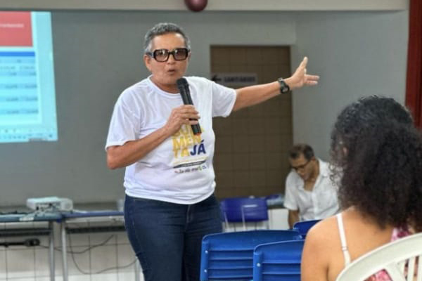 A presidente da Associação Classista de Educação e Esporte da Bahia (ACEB), Marinalva Nunes