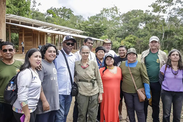 Ministros voltam à Terra Indígena Yanomami após reunião com Lula