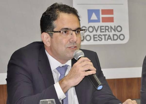 Rodrigo Pimentel foi anunciado como novo titular da Saeb Rodrigo Pimentel foi anunciado como novo titular da Saeb