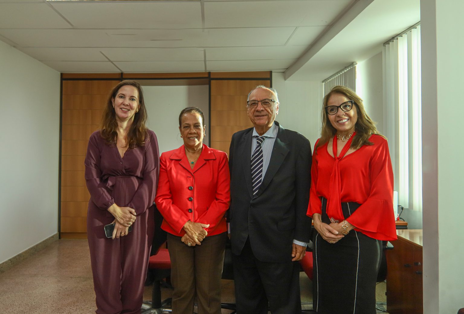 Segundo Daniela Borges, o encontro representa a evidência da disposição da OAB com o TJ-BA