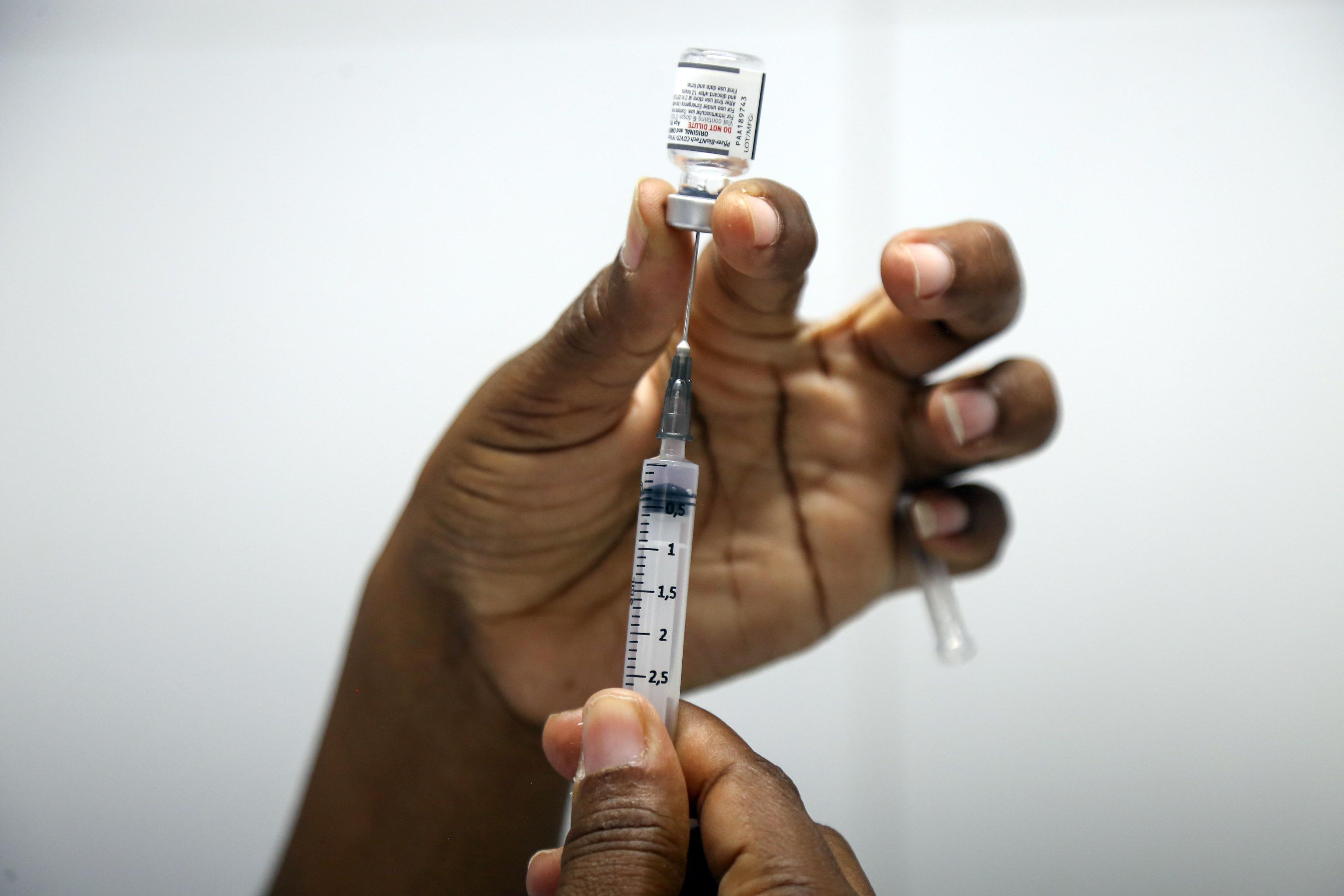 Imagem de Vacinação contra dengue começa na Bahia para crianças de 10 e 11 anos Imagem de Vacinação contra dengue começa na Bahia para crianças de 10 e 11 anos