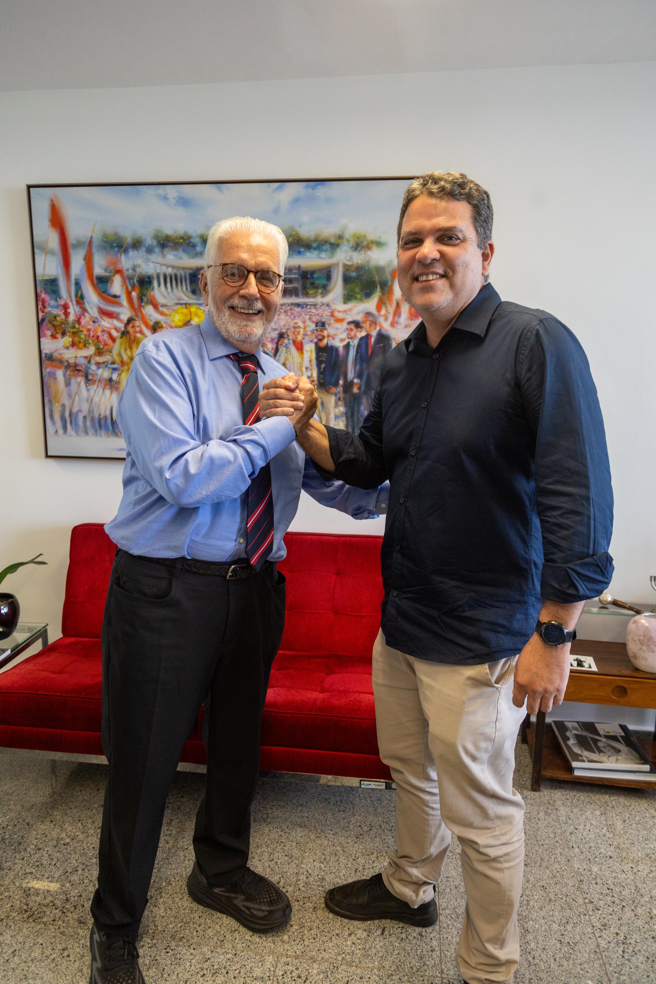 Pré-candidato se reuniu com Jaques Wagner