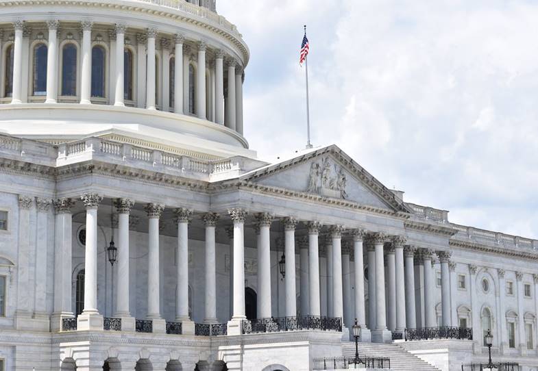 A notificação informal dada pela Casa Branca ao Congresso não é a última etapa antes de a venda ocorrer