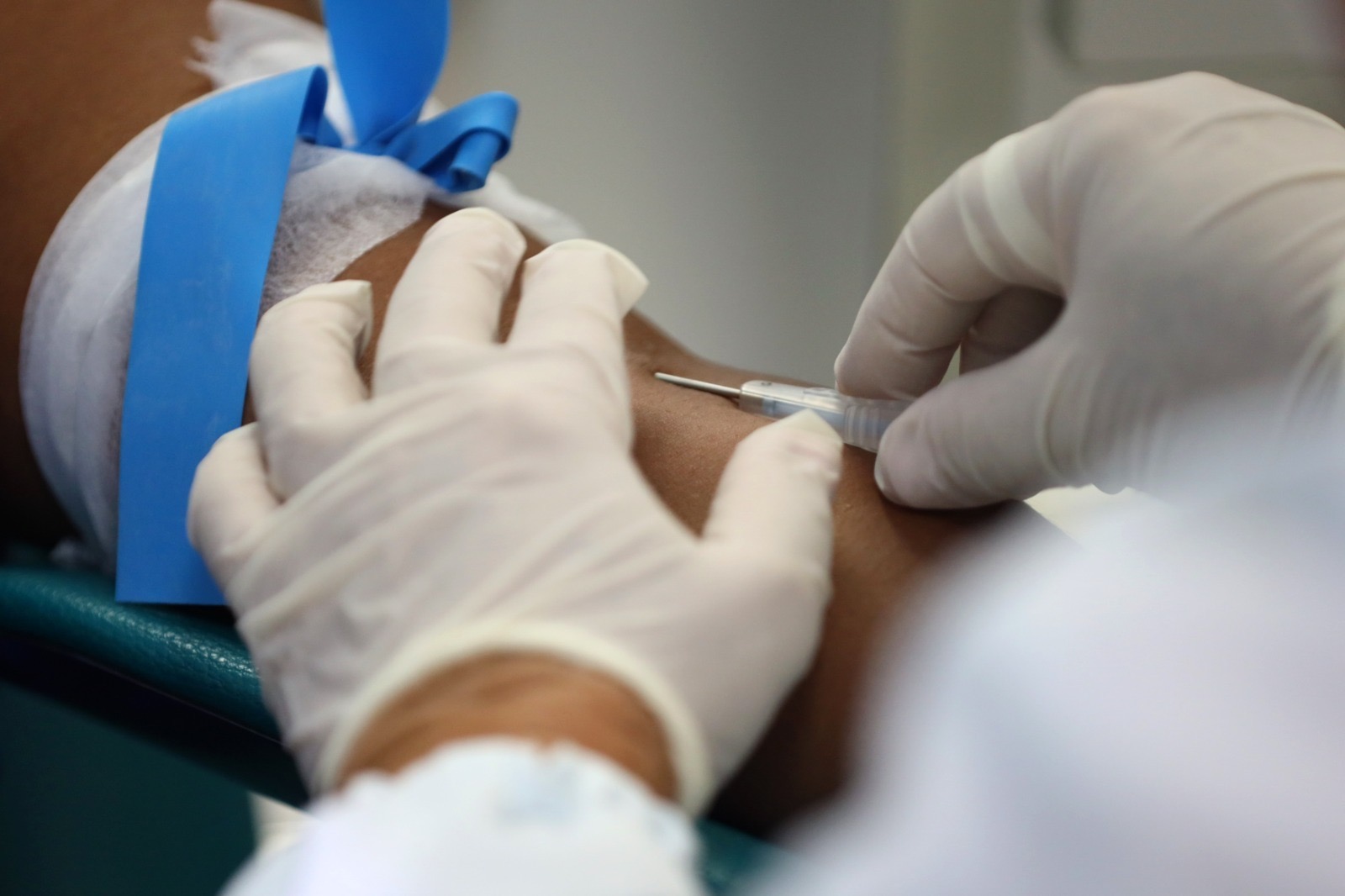 Todos os tipos sanguíneos são importantes, mas tipagens negativas e plaquetas são as principais necessidades