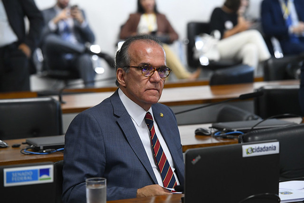 Projeto é de autoria do senador Fernando Dueire (MDB-PE)