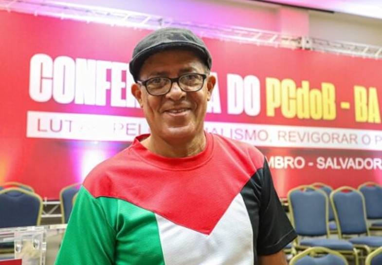 Além de comandante do PCdoB, Geraldo Galindo também assumiu recentemente a presidência da federação formada pela legenda junto com o PT e o PCdoB no Estado Além de comandante do PCdoB, Geraldo Galindo também assumiu recentemente a presidência da federação formada pela legenda junto com o PT e o PCdoB no Estado