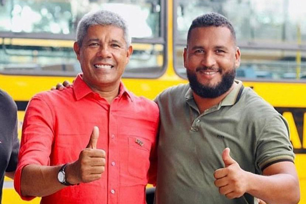 O governador Jerônimo Rodrigues (PT) e o prefeito de Jacobina, Tiago Dias (PCdoB) O governador Jerônimo Rodrigues (PT) e o prefeito de Jacobina, Tiago Dias (PCdoB)