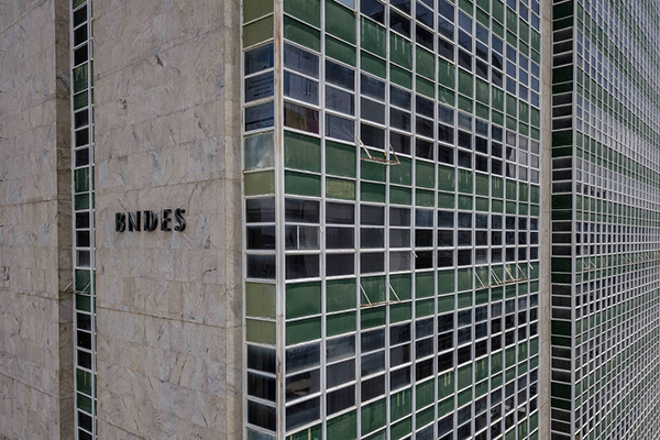 Banco Nacional de Desenvolvimento Econômico e Social (BNDES) 