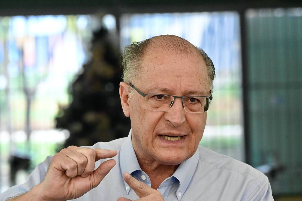 Geraldo Alckmin, vice-presidente, em entrevista na Esplanada dos Ministérios, em Brasília, em dezembro