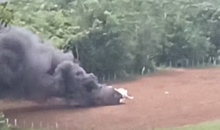 Piloto morre após queda de avião em São Sebastião do Passé Piloto morre após queda de avião em São Sebastião do Passé