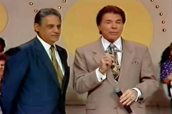 FHC vai ao Programa Silvio Santos em março de 1994 apresentar a URV