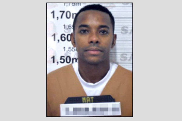 Foto de Robinho feita ao ingressar no sistema prisional