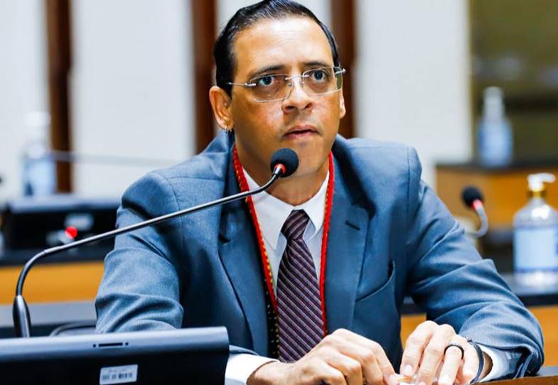 O deputado estadual Hilton Coelho (PSOL)