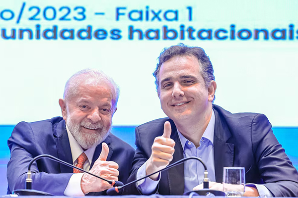 O presidente Lula (PT) e o presidente do Senado, Rodrigo Pacheco (PSD)