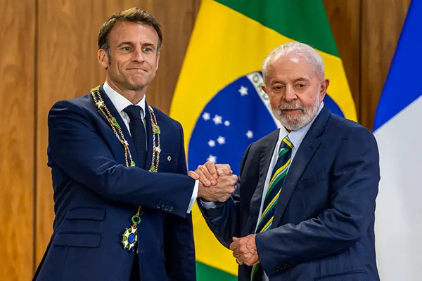 Os presidentes Lula e Emmanuel Macron (França) Os presidentes Lula e Emmanuel Macron (França)