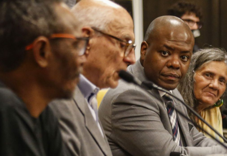 Ignorância não serve a quem busca uma vida melhor, diz Silvio Almeida