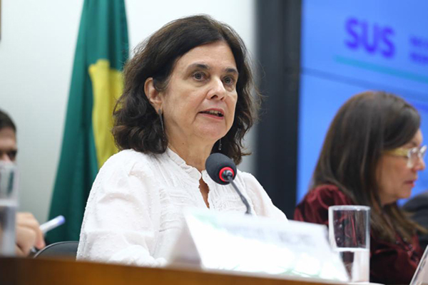 A ministra da Saúde, Nísia Trindade