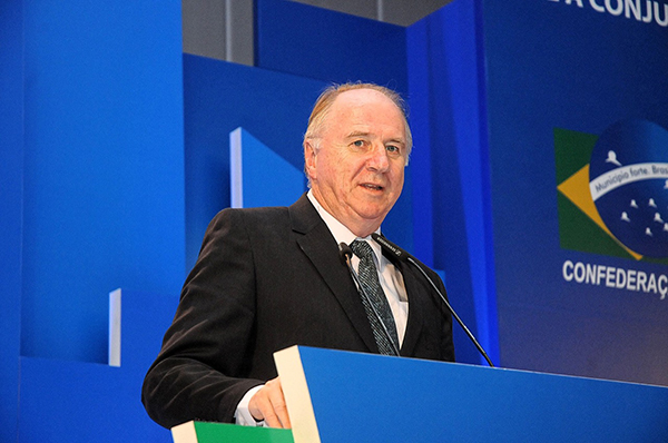 Paulo Ziulkoski, presidente da Confederação Nacional dos Municípios 