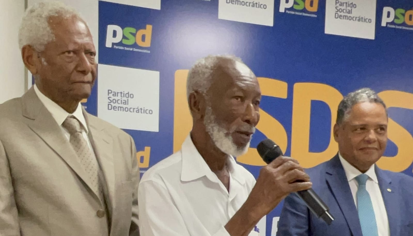 O ato ocorreu durante o Encontro do Diretório Municipal da sigla