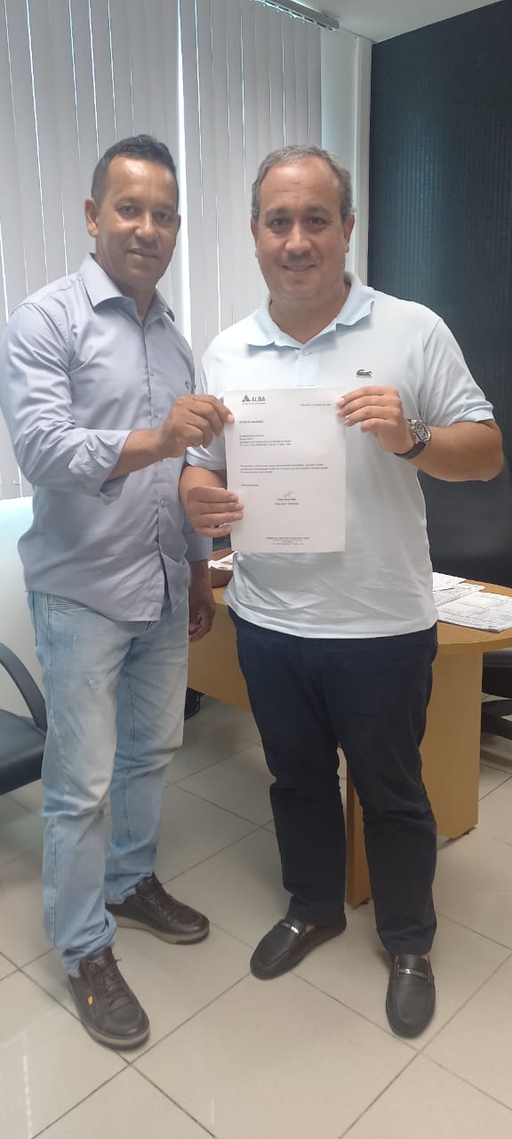 Deputado estadual Vitor Azevedo (PL) e o secretário de Infraestrutura, Sérgio Brito