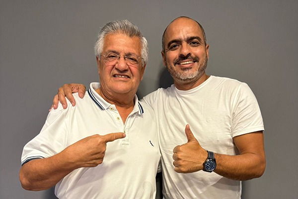 O deputado federal Bacelar e o presidente da UGT-BA, Marcelo Carvalho O deputado federal Bacelar e o presidente da UGT-BA, Marcelo Carvalho