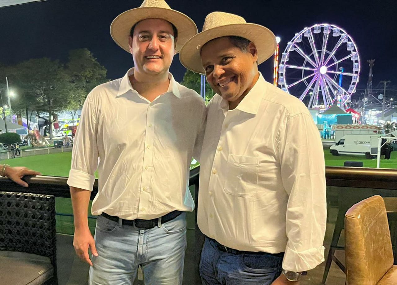 O governador do Paraná, Ratinho Junior (PSD) e Antonio Brito, líder da bancada federal do PSD O governador do Paraná, Ratinho Junior (PSD) e Antonio Brito, líder da bancada federal do PSD