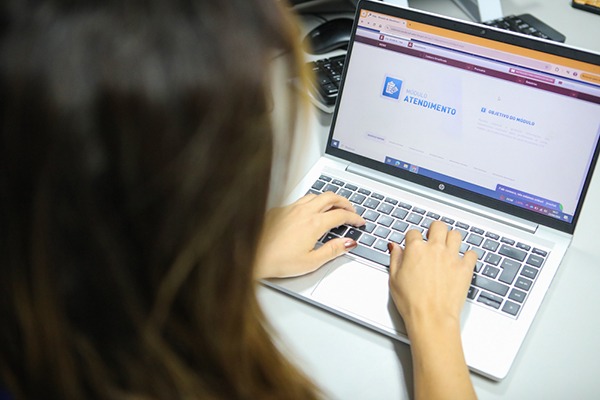 Ana Paula Matos destacou o avanço tecnológico que a nova ferramenta vai proporcionar para a rede municipal