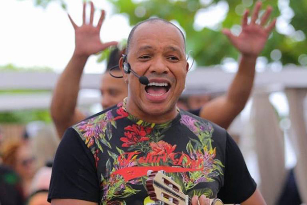Anderson Leonardo, vocalista do grupo Molejo