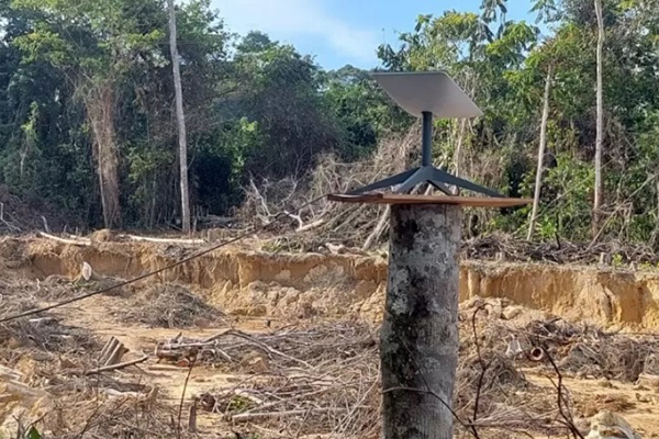 A empresa também se comprometeu a transferir a titularidade dos terminais apreendidos A empresa também se comprometeu a transferir a titularidade dos terminais apreendidos