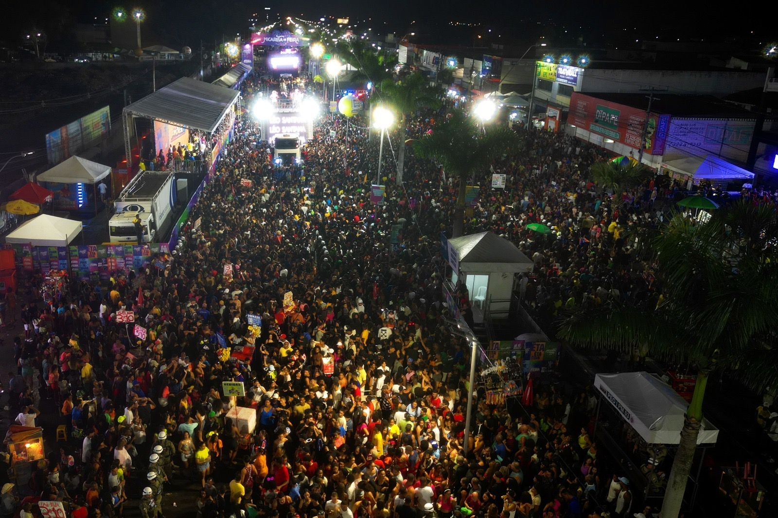Ações do Governo do Estado no carnaval fora de época de Feira de Santana levaram diversidade cultural, segurança e serviços essenciais para os foliões Ações do Governo do Estado no carnaval fora de época de Feira de Santana levaram diversidade cultural, segurança e serviços essenciais para os foliões