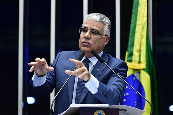 Senador Eduardo Girão (Novo-CE) discursou em inglês no plenário do Senado para agradecer o apoio de Elon Musk