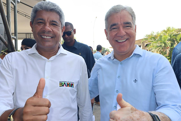 O governador Jerônimo Rodrigues (PT) e  o deputado federal Zé Neto (PT)