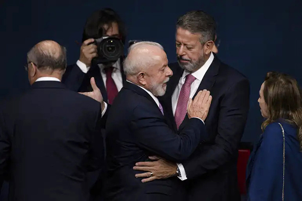 O presidente Lula (PT) e o presidente da Câmara, Arthur Lira (PP-AL) O presidente Lula (PT) e o presidente da Câmara, Arthur Lira (PP-AL)